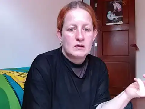 Snapshot of ViioletaMora chatting on 11-18-25, 06:01 ViioletaMora online show from 11-18-25, 06:01