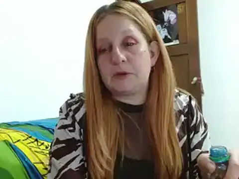 Snapshot of ViioletaMora chatting on 11-23-25, 05:18 ViioletaMora online show from 11-23-25, 05:18