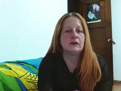 Snapshot of ViioletaMora chatting on 11-24-25, 11:15 ViioletaMora online show from 11-24-25, 11:15