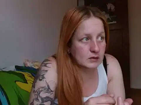 Snapshot of ViioletaMora chatting on 11-25-25, 09:59 ViioletaMora online show from 11-25-25, 09:59