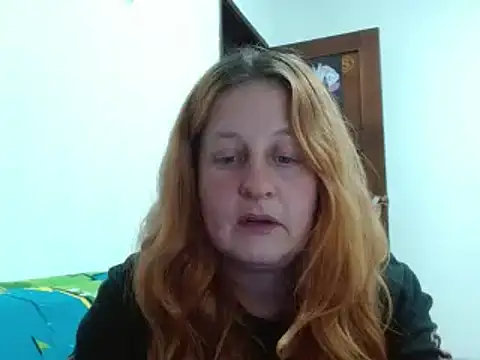 Snapshot of ViioletaMora chatting on 12-15-25, 03:11 ViioletaMora online show from 12-15-25, 03:11