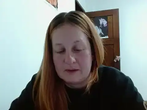 Snapshot of ViioletaMora chatting on 12-22-25, 02:08 ViioletaMora online show from 12-22-25, 02:08