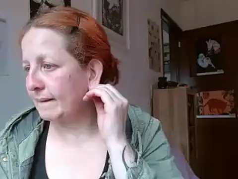 Snapshot of ViioletaMora chatting on 02-20-26, 06:52 ViioletaMora online show from 02-20-26, 06:52