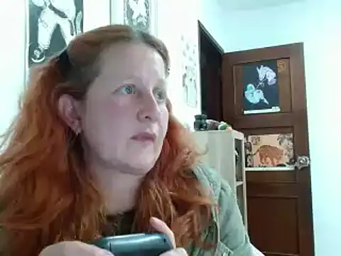 Snapshot of ViioletaMora chatting on 02-24-26, 06:00 ViioletaMora online show from 02-24-26, 06:00