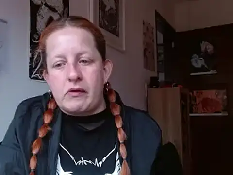 Snapshot of ViioletaMora chatting on 03-06-26, 09:00 ViioletaMora online show from 03-06-26, 09:00