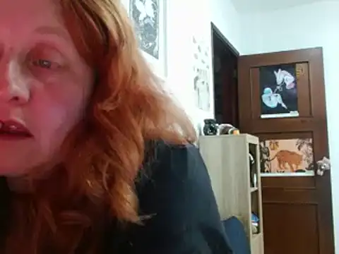 Snapshot of ViioletaMora chatting on 03-13-26, 12:17 ViioletaMora online show from 03-13-26, 12:17