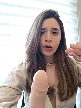 Snapshot of maliciaworld chatting on 03-08-25, 06:05 maliciaworld online show from 03-08-25, 06:05