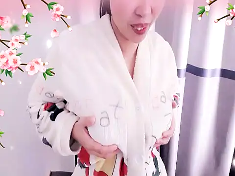 Snapshot of xiaoxuer chatting on 01-25-25, 04:45 xiaoxuer online show from 01-25-25, 04:45