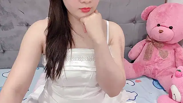 Snapshot of Funikio chatting on 03-18-25, 04:15 Funikio online show from 03-18-25, 04:15