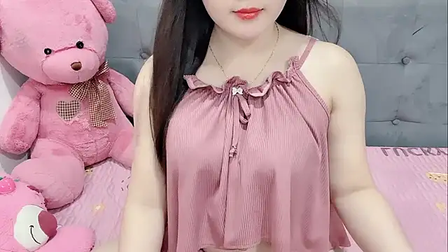 Snapshot of Funikio chatting on 10-11-25, 03:32 Funikio online show from 10-11-25, 03:32