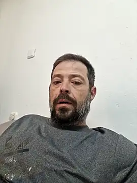 Snapshot of zefside42 chatting on 10-06-25, 08:45 zefside42 online show from 10-06-25, 08:45