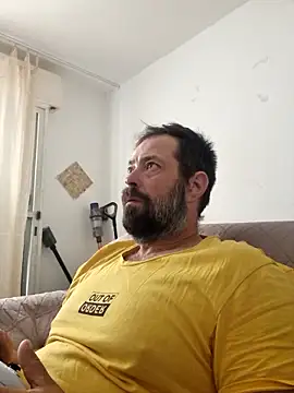 Snapshot of zefside42 chatting on 10-31-25, 06:25 zefside42 online show from 10-31-25, 06:25