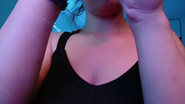 Aylinn diaz online show from 06-26-26, 10:52