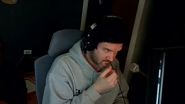 Snapshot of Stix_Zadinia chatting on 02-12-26, 09:54 Stix Zadinia online show from 02-12-26, 09:54