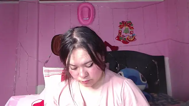 Snapshot of NikkiRous_ chatting on 02-15-25, 03:28 NikkiRous online show from 02-15-25, 03:28