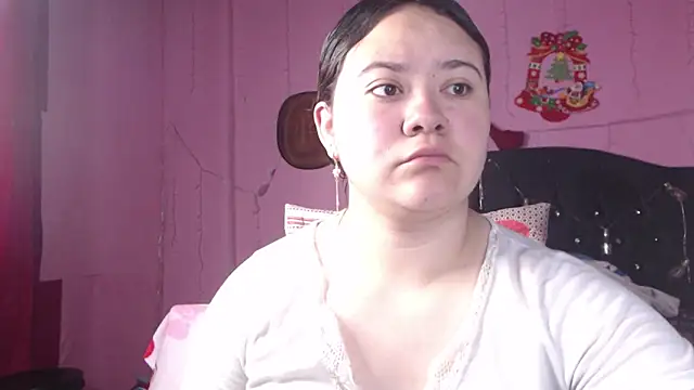 Snapshot of NikkiRous_ chatting on 02-18-25, 01:11 NikkiRous online show from 02-18-25, 01:11