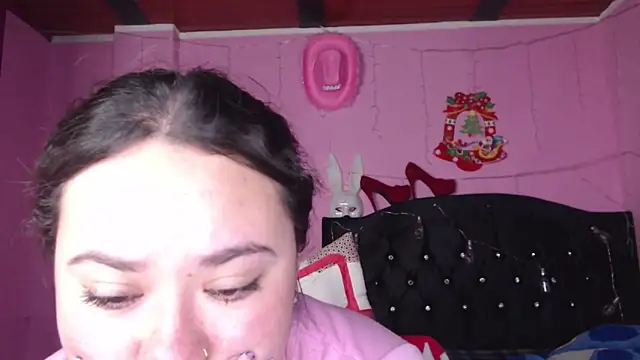 Snapshot of NikkiRous_ chatting on 03-04-25, 07:01 NikkiRous online show from 03-04-25, 07:01