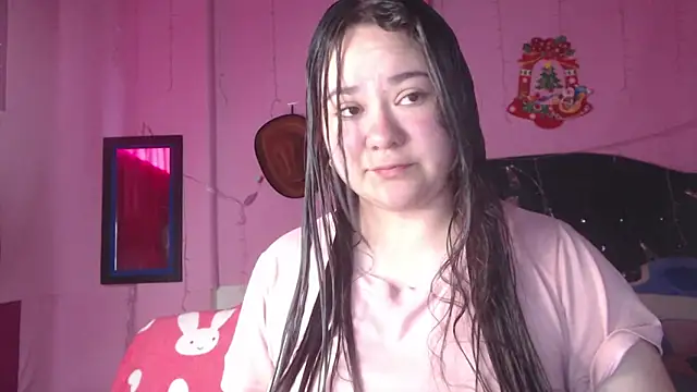 Snapshot of NikkiRous_ chatting on 10-12-25, 01:43 NikkiRous online show from 10-12-25, 01:43