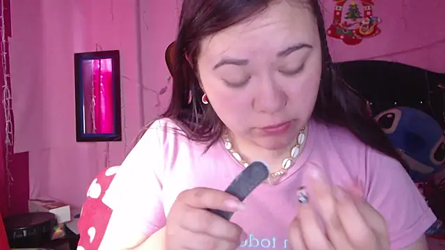 Snapshot of NikkiRous_ chatting on 11-24-25, 01:00 NikkiRous online show from 11-24-25, 01:00