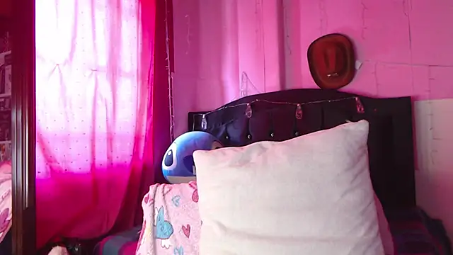 Snapshot of NikkiRous_ chatting on 02-02-26, 03:22 NikkiRous online show from 02-02-26, 03:22