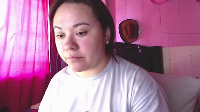 Snapshot of NikkiRous_ chatting on 02-25-26, 02:27 NikkiRous online show from 02-25-26, 02:27