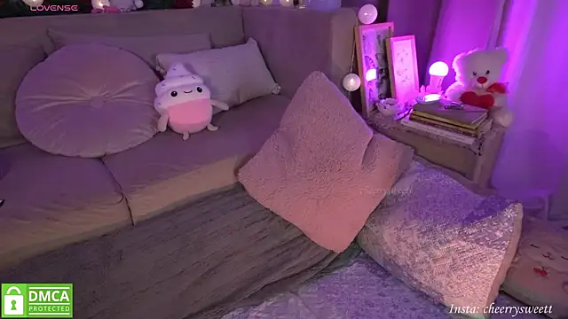 Cheerrysweett online show from 12-23-25, 12:08