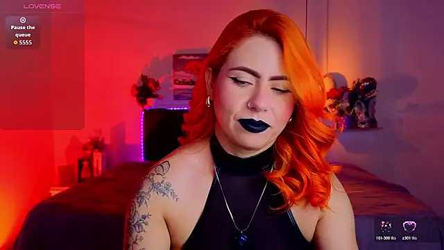 Snapshot of Dulce_charlottee chatting on 10-26-25, 12:11 Dulce charlottee online show from 10-26-25, 12:11