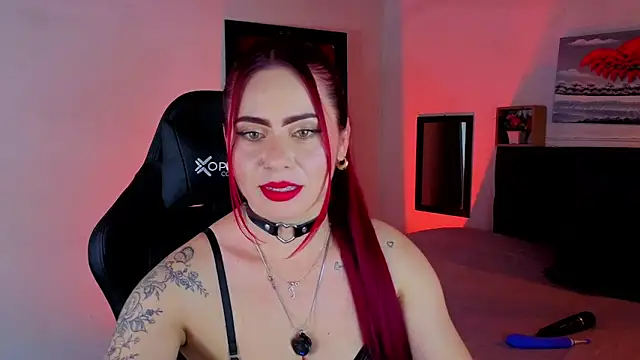 Snapshot of Dulce_charlottee chatting on 02-17-26, 07:42 Dulce charlottee online show from 02-17-26, 07:42