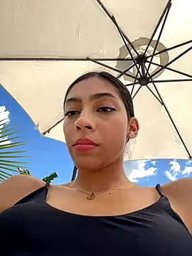 Snapshot of Ema_azel chatting on 12-04-24, 04:49 Ema azel online show from 12-04-24, 04:49