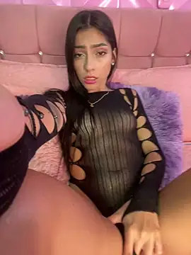 Snapshot of Ema_azel chatting on 12-14-24, 01:59 Ema azel online show from 12-14-24, 01:59