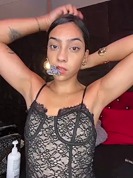 Snapshot of Ema_azel chatting on 09-19-25, 03:24 Ema azel online show from 09-19-25, 03:24