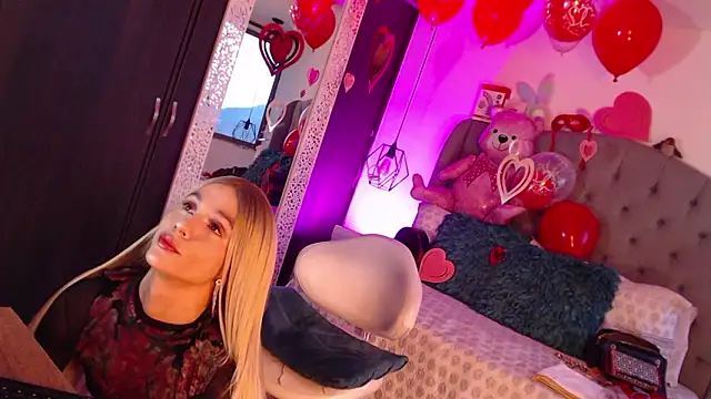 Snapshot of miaromanove_ss chatting on 02-16-26, 11:28 miaromanove ss online show from 02-16-26, 11:28