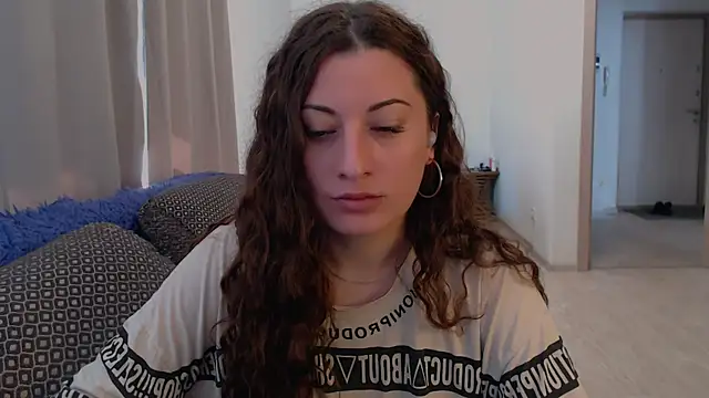 Snapshot of Helen_Adams_ chatting on 07-11-26, 06:27 Helen Adams online show from 07-11-26, 06:27
