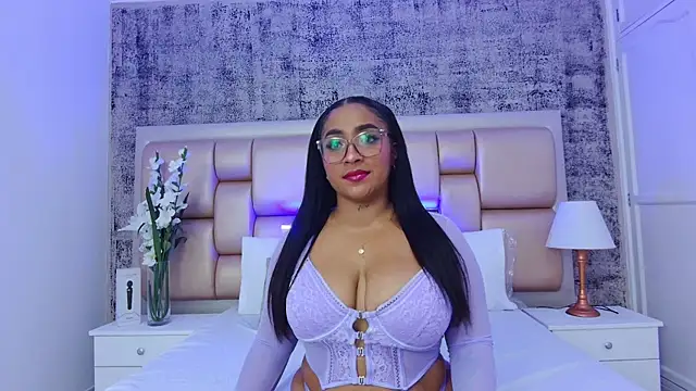 KateVenegas online show from 01-17-25, 03:00