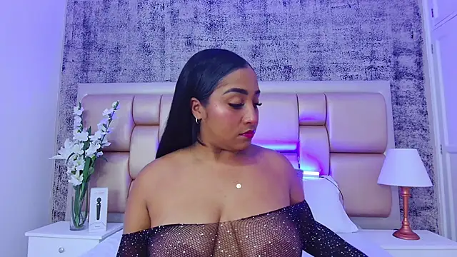 KateVenegas online show from 01-26-25, 02:52