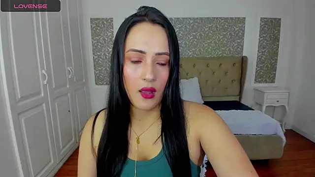 KimWessel  online show from 04-28-26, 06:24