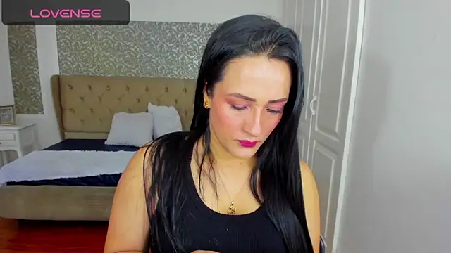 Snapshot of KimWessel_ chatting on 05-09-26, 07:30 KimWessel online show from 05-09-26, 07:30
