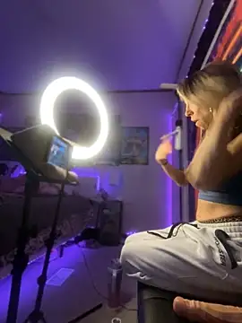 SarahStarr2020 online show from 01-12-25, 03:57