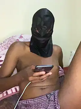 Snapshot of Gifttheskimaskboy chatting on 05-03-26, 05:41 Gifttheskimaskboy online show from 05-03-26, 05:41