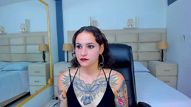 AnnyThompson  online show from 10-30-25, 09:15