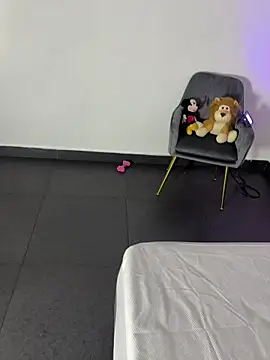 milaivanova online show from 10-10-25, 12:26