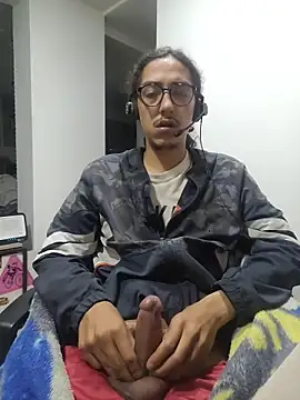 dirtytw0230 online show from 03-17-26, 08:28