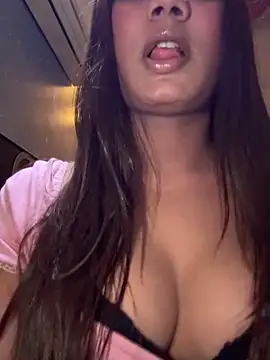 Snapshot of YourAnya chatting on 11-07-25, 08:31 YourAnya online show from 11-07-25, 08:31