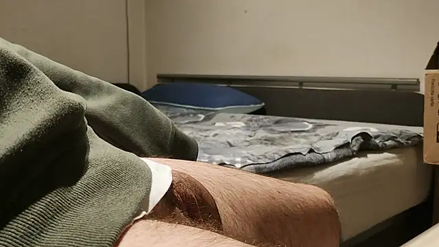 Snapshot of Alphapimmelchen chatting on 12-02-25, 02:45 Alphapimmelchen online show from 12-02-25, 02:45