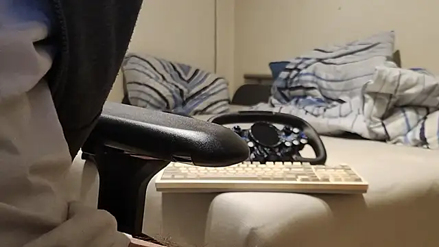 Snapshot of Alphapimmelchen chatting on 02-07-26, 04:16 Alphapimmelchen online show from 02-07-26, 04:16