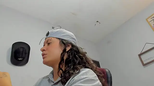 snowflake xxx online show from 09-30-25, 03:55