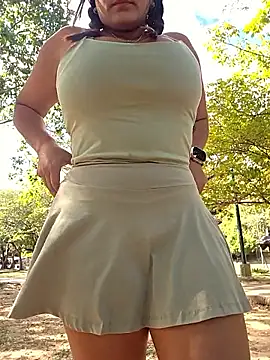 camiysebas21 online show from 12-18-25, 07:09