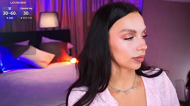 LunaNight online show from 04-18-26, 08:42