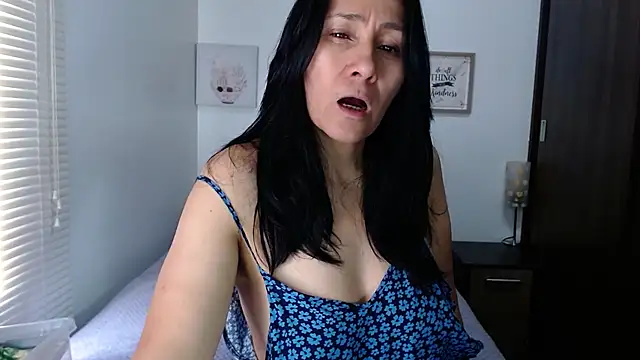 Maira B online show from 04-10-26, 05:39