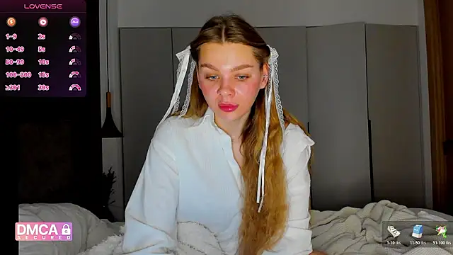 Snapshot of Molly_sweetie chatting on 01-15-26, 07:24 Molly sweetie online show from 01-15-26, 07:24